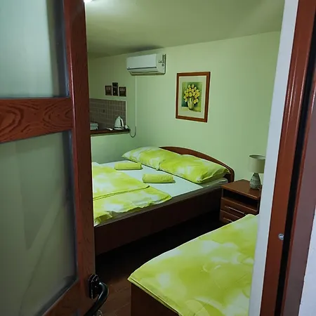 Am Apartman *