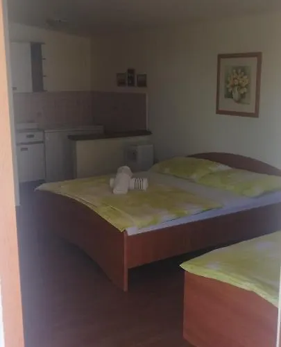 Apartman Am Krk Town