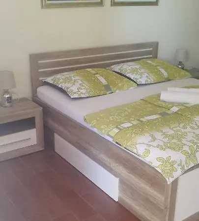 Apartment Am Krk Town
