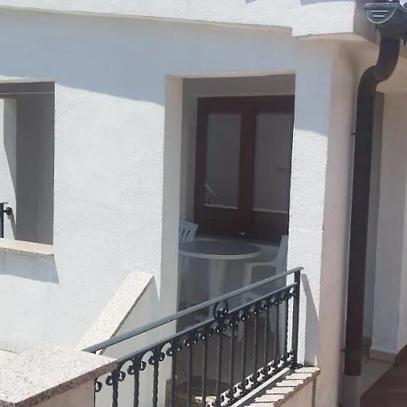 Apartment Am *